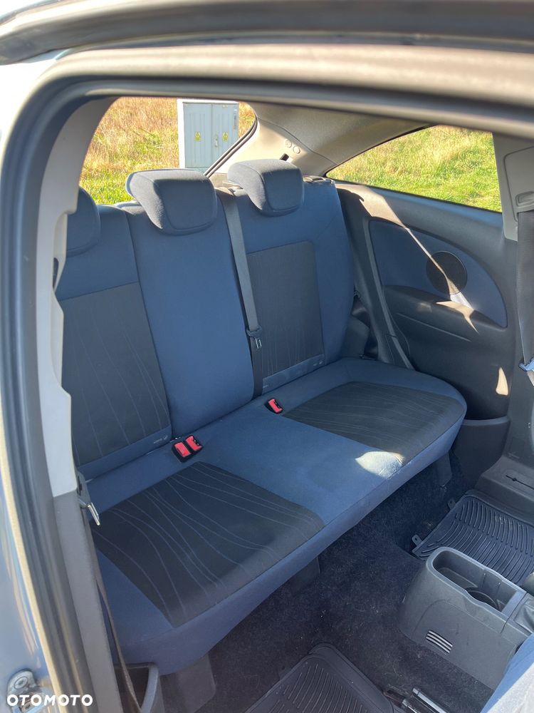 Opel Corsa 1.4 16V Enjoy - 25