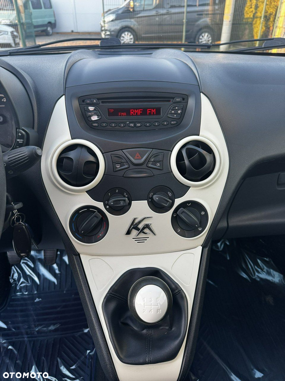 Ford KA - 15