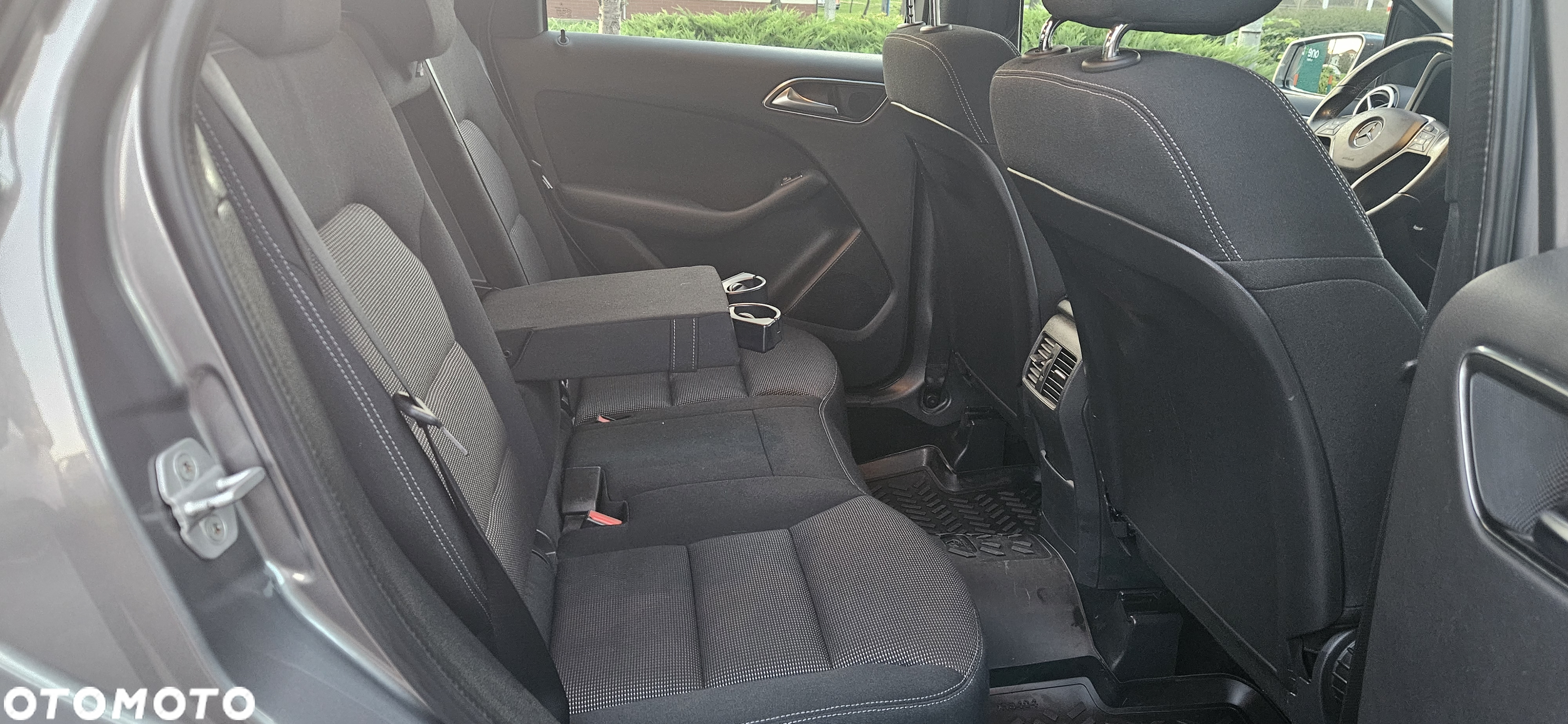 Mercedes-Benz Klasa B 180 BlueEFFICIENCY Edition - 30