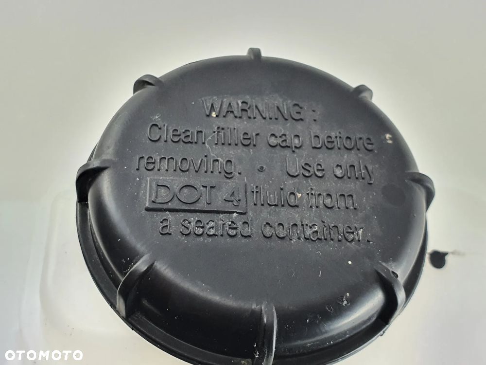 POMPA HAMULCOWA ZBIORNICZEK CZUJNIK  CAN AM RYKER - 14