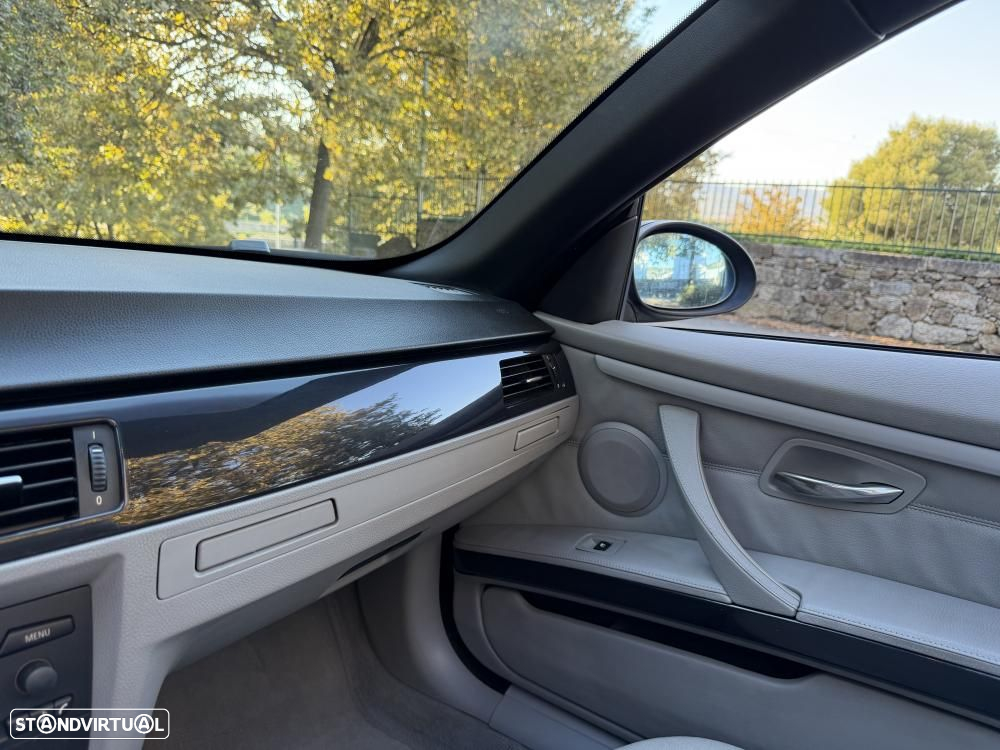 BMW 320 i Cabrio - 22