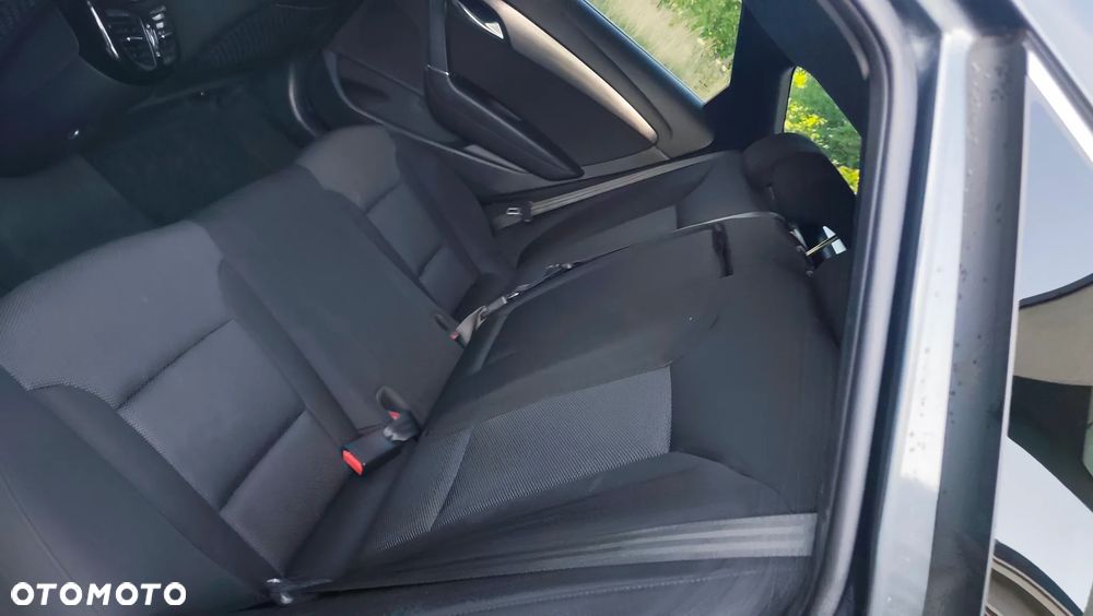 Hyundai i40 Kombi 1.7 CRDi Premium - 20