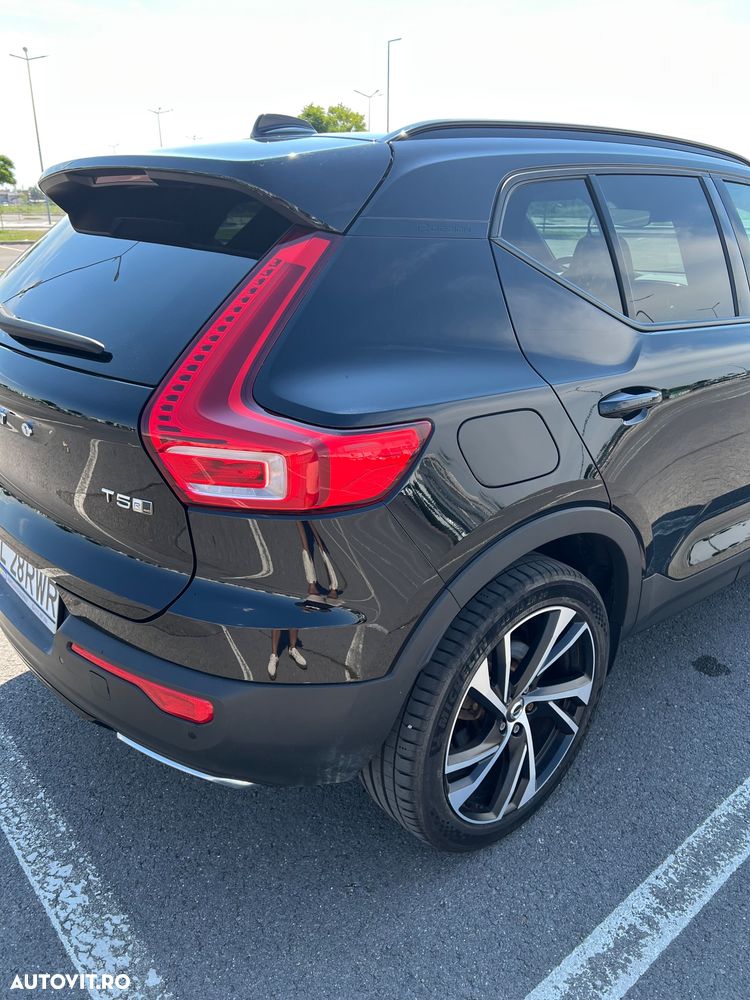 VOLVO XC40 2019 — imagine 8