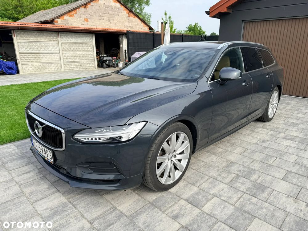 Volvo V90 D3 AWD Momentum - 2