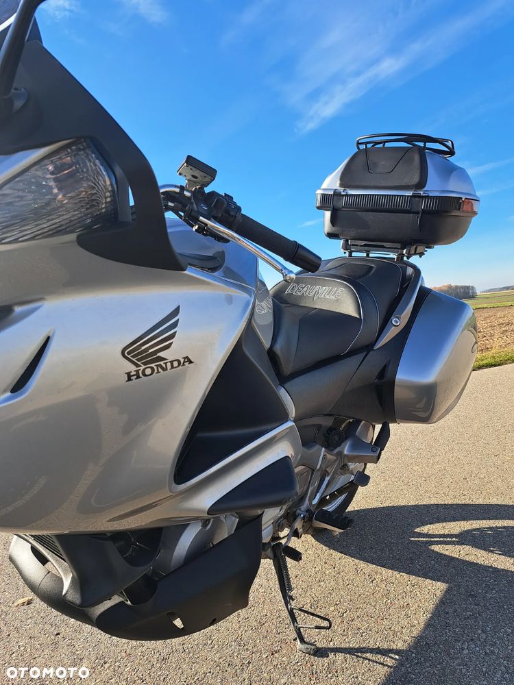 Honda NT - 6