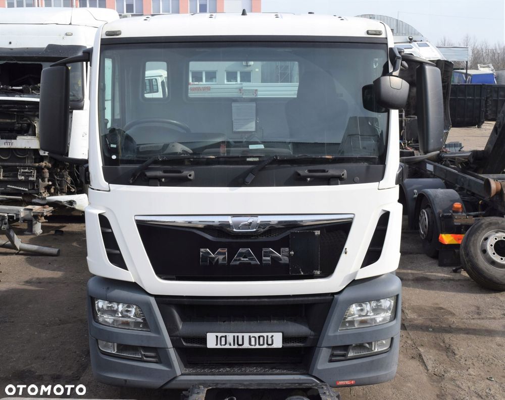SZKIELET KABINY BUDOWLANEJ Z DRZWIAMI MAN TGS 2016 - 1