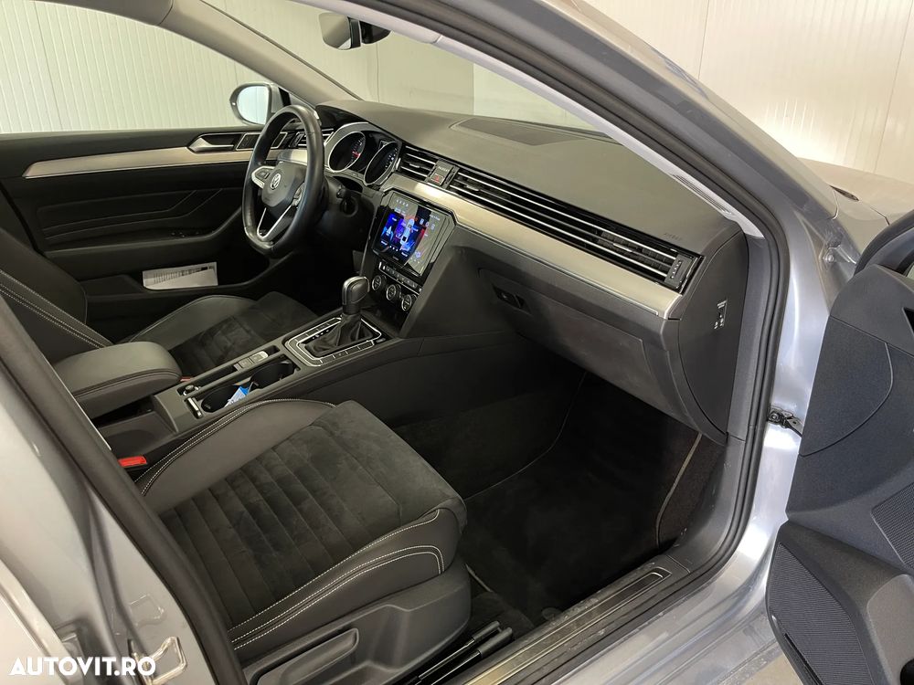 Volkswagen Passat 2.0 TDI DSG Highline - 9