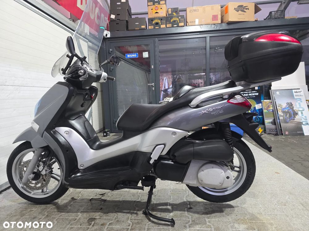Yamaha X-max - 20
