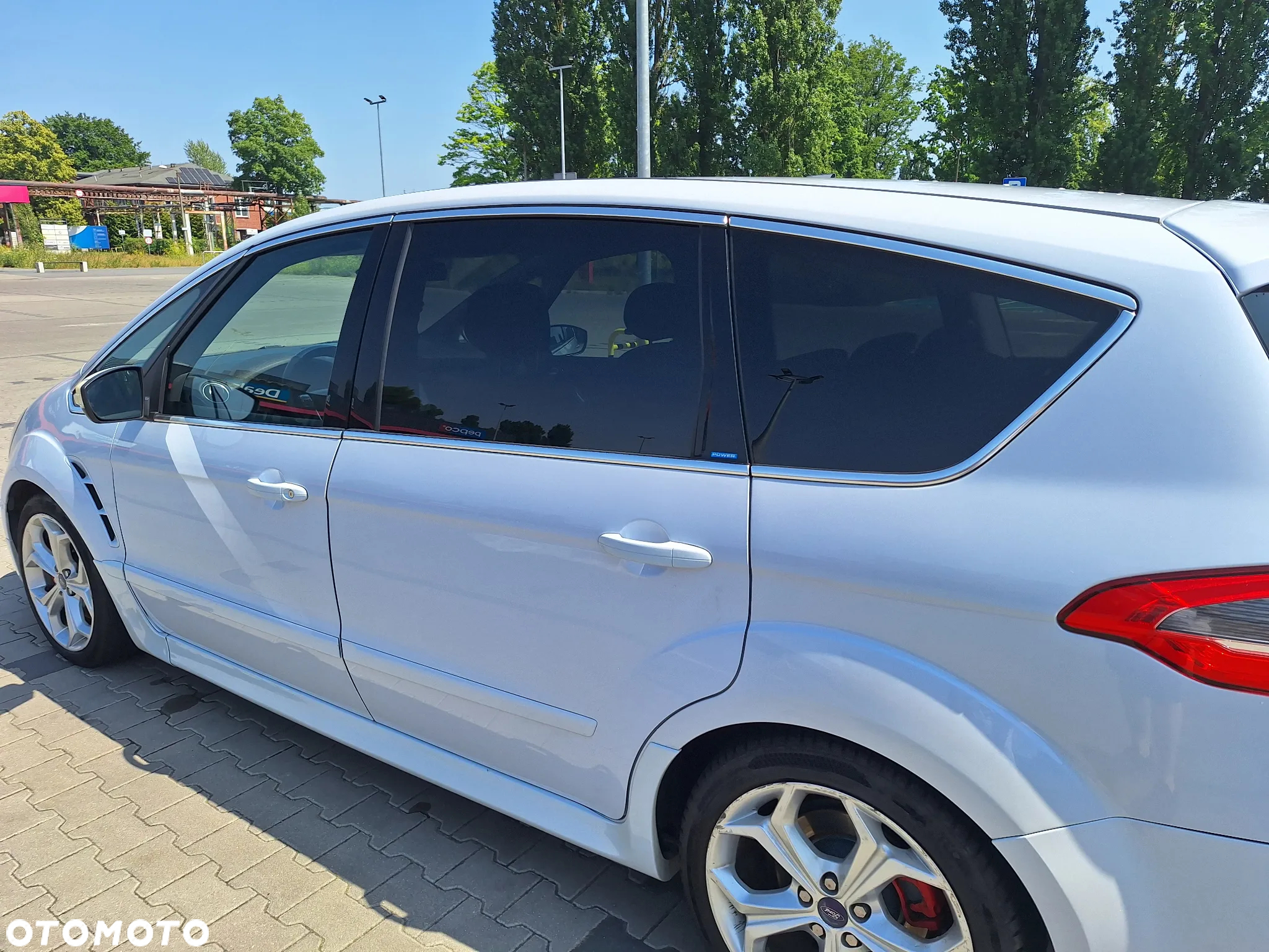 Ford S-Max - 11
