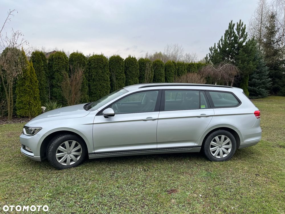 Volkswagen Passat - 2