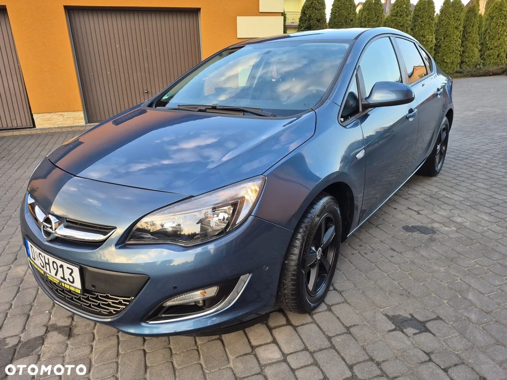Opel Astra 1.6 Edition Plus - 2