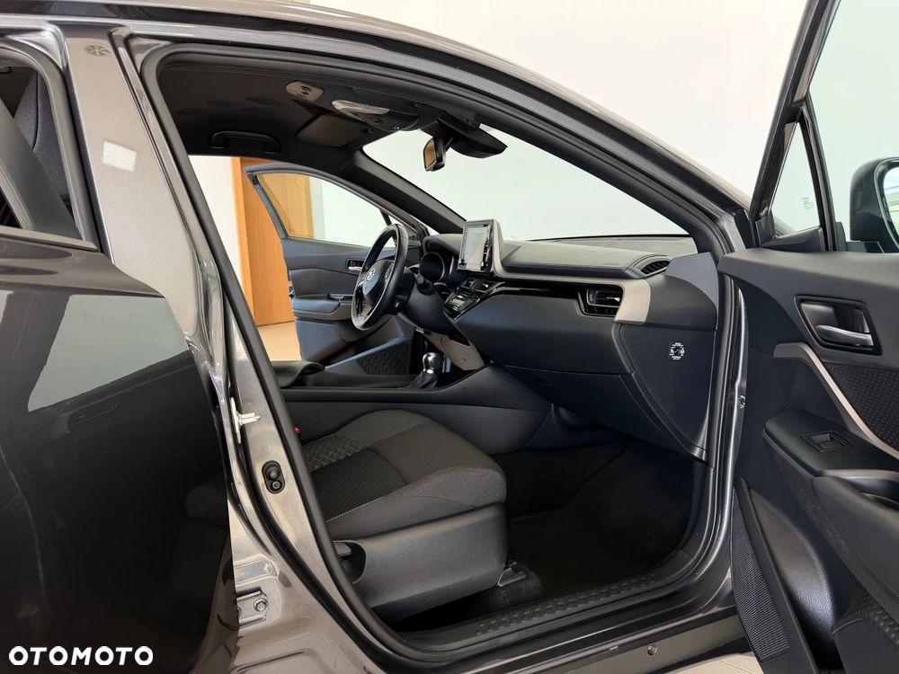 Toyota C-HR Style - 34