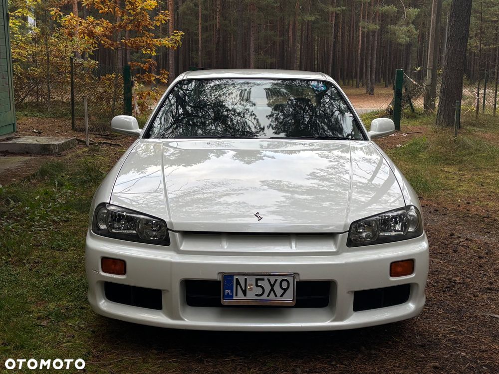 Nissan Skyline - 1