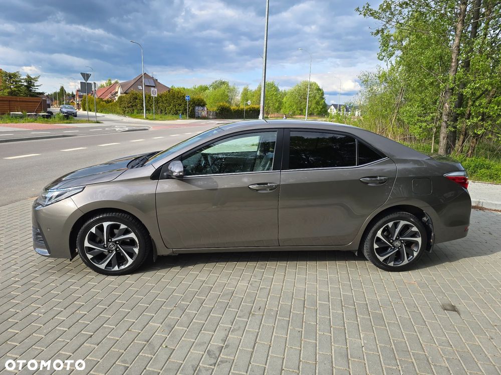Toyota Corolla 1.6 Prestige EU6 - 36