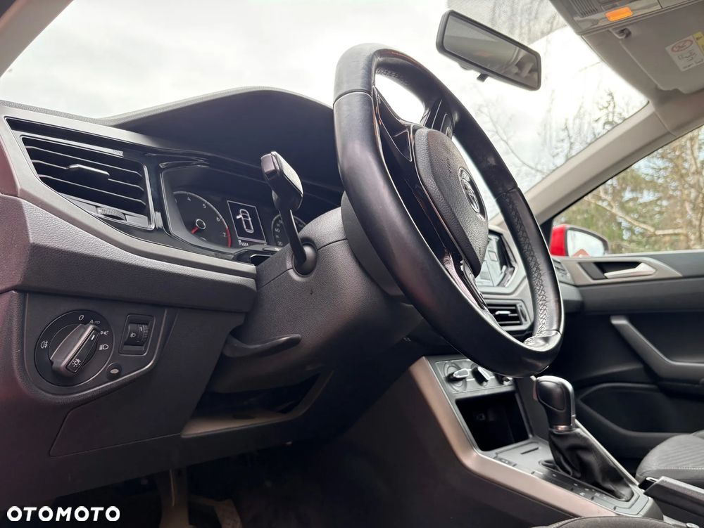 Volkswagen Polo 1.0 TSI Comfortline DSG - 9