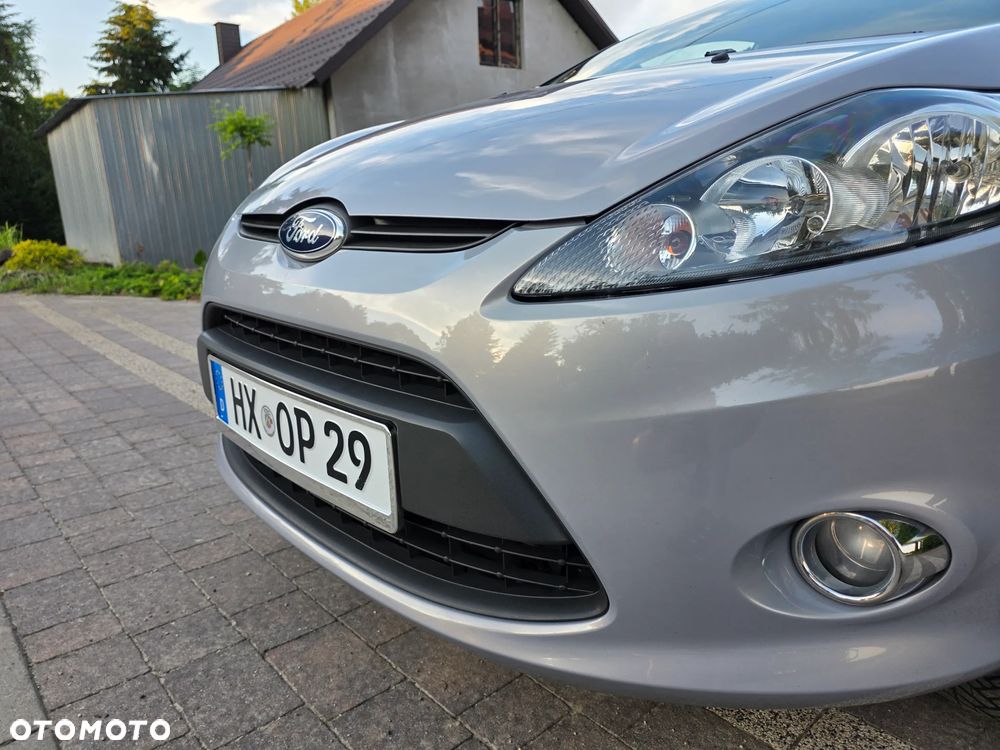 Ford Fiesta 1.4 Champions Edition - 17