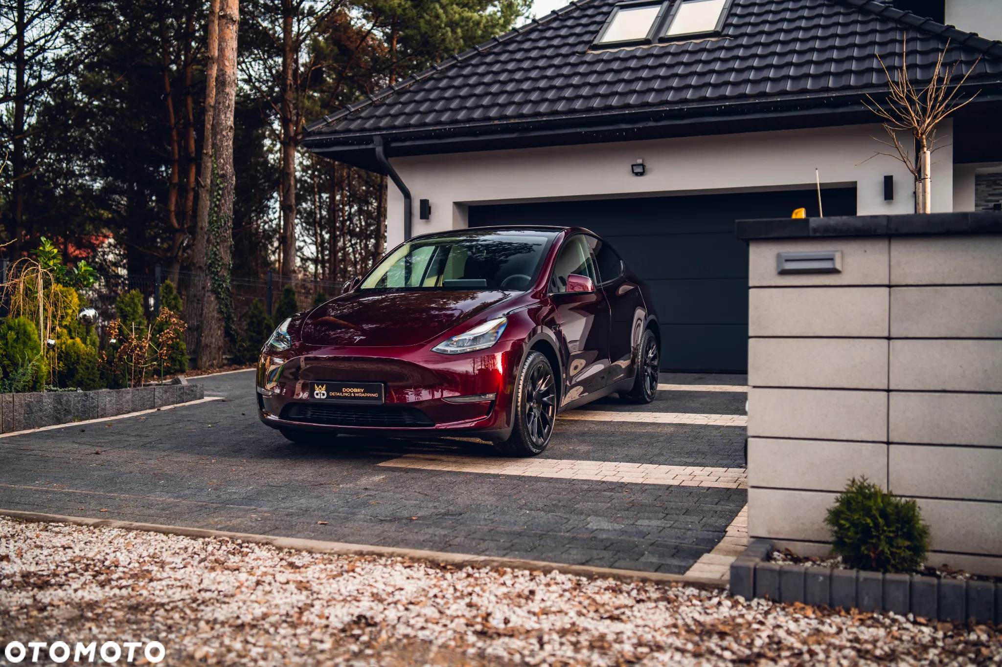 Tesla Y Long Range AWD - 10