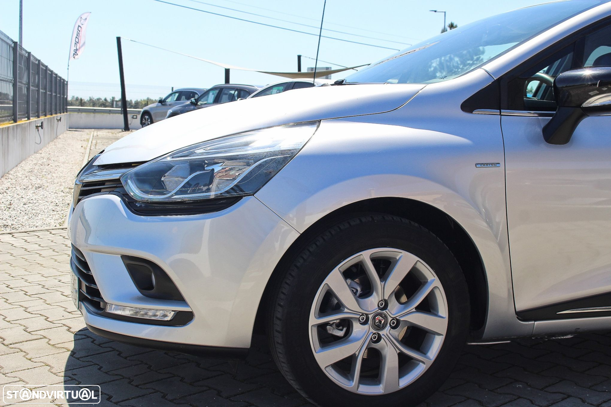 Renault Clio Sport Tourer 0.9 TCe Limited - 11