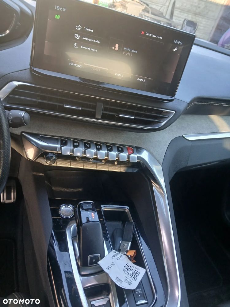 Peugeot 5008 PureTech 130 EAT8 Stop & Start GT - 18