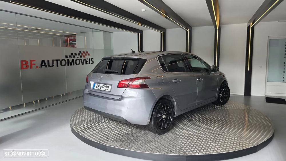 Peugeot 308 1.6 BlueHDi Allure - 4