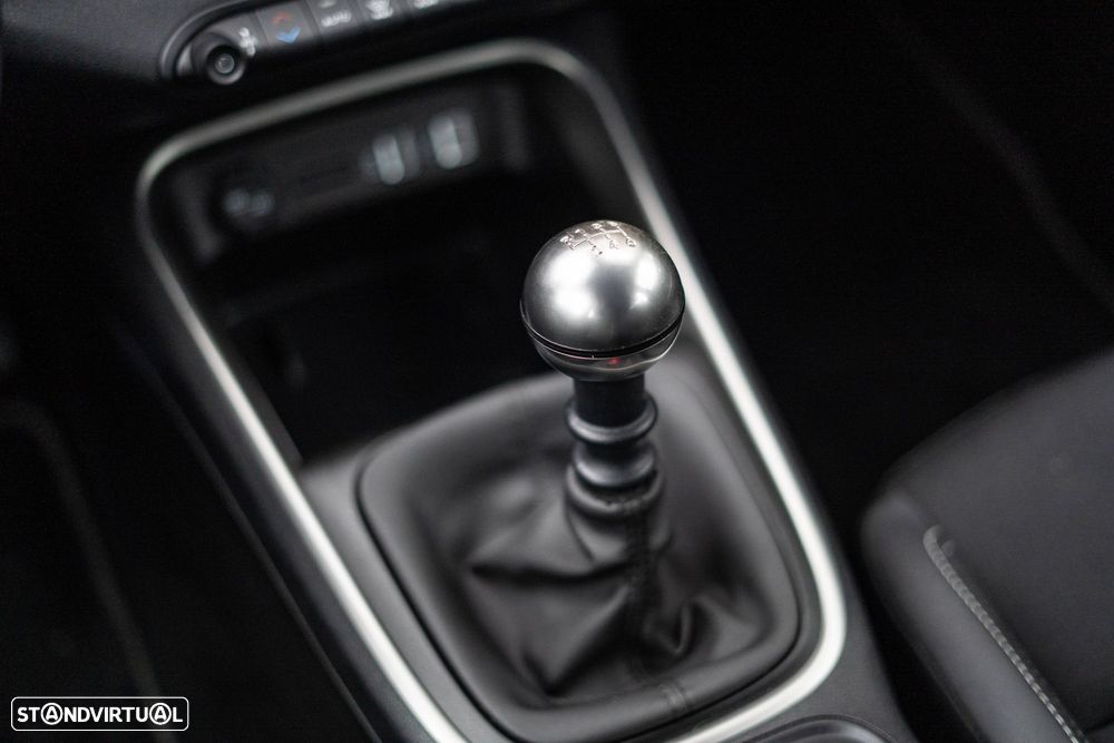 Jeep Avenger 1.2 GSE T3 Altitude - 48