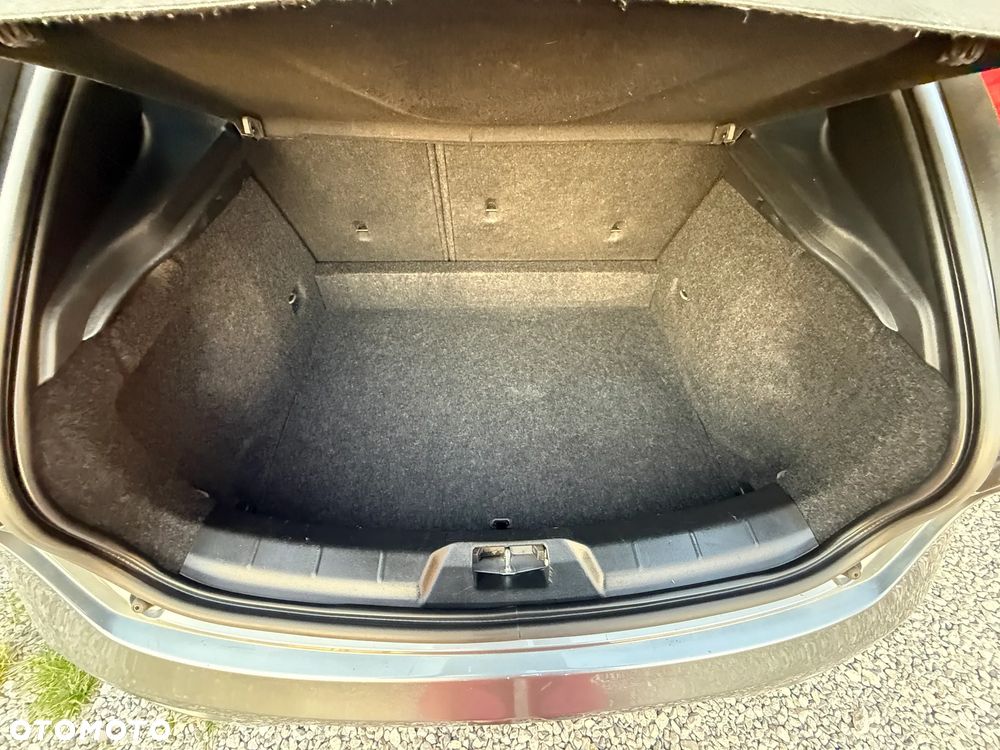 Volvo V40 D2 RDesign - 30