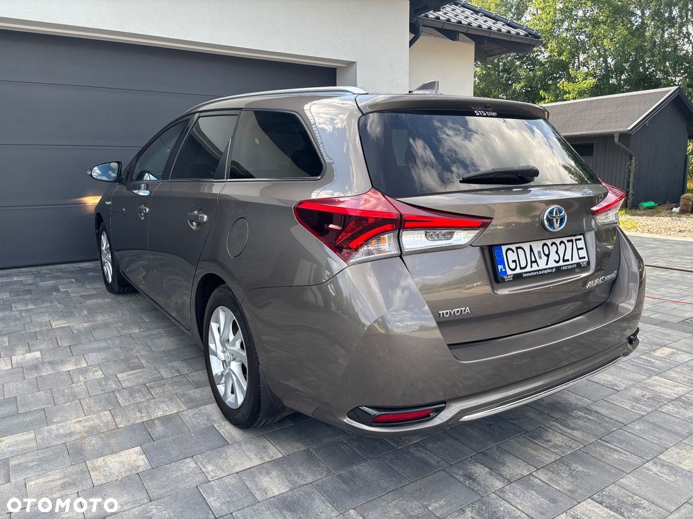Toyota Auris - 6