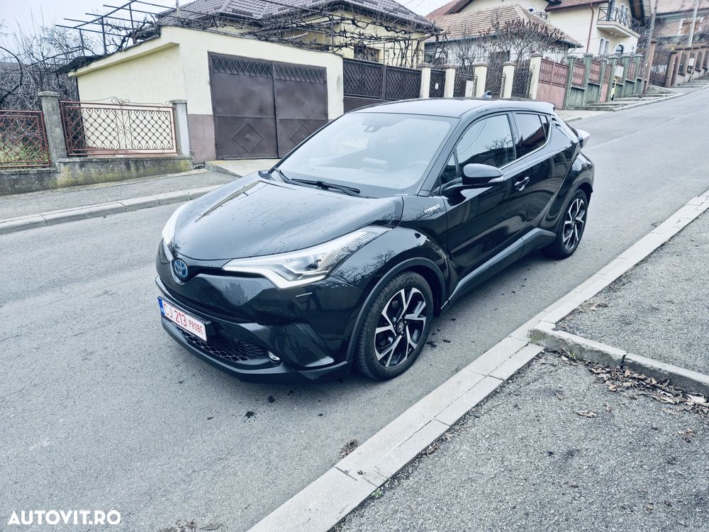 Toyota C-HR Hybrid Style - 1