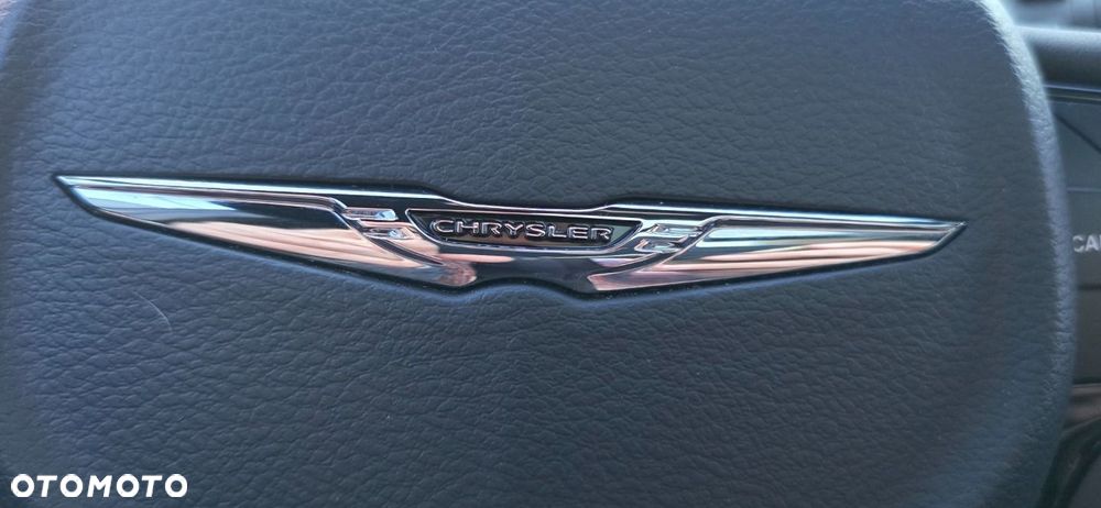 Chrysler Pacifica - 20