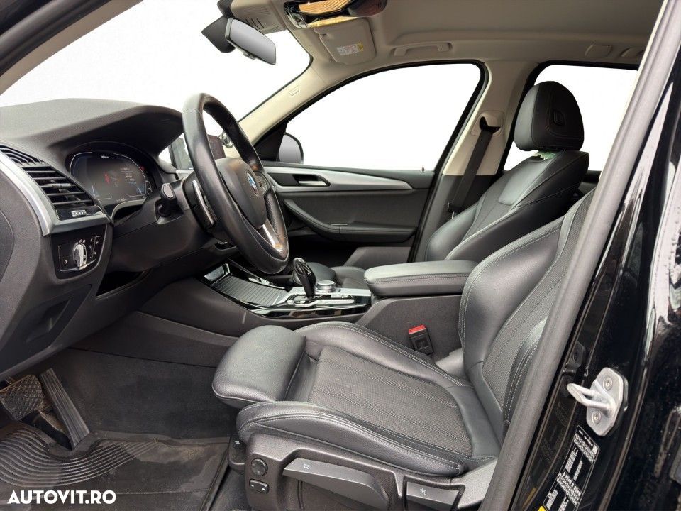 BMW X3 xDrive30e AT PHEV - 11