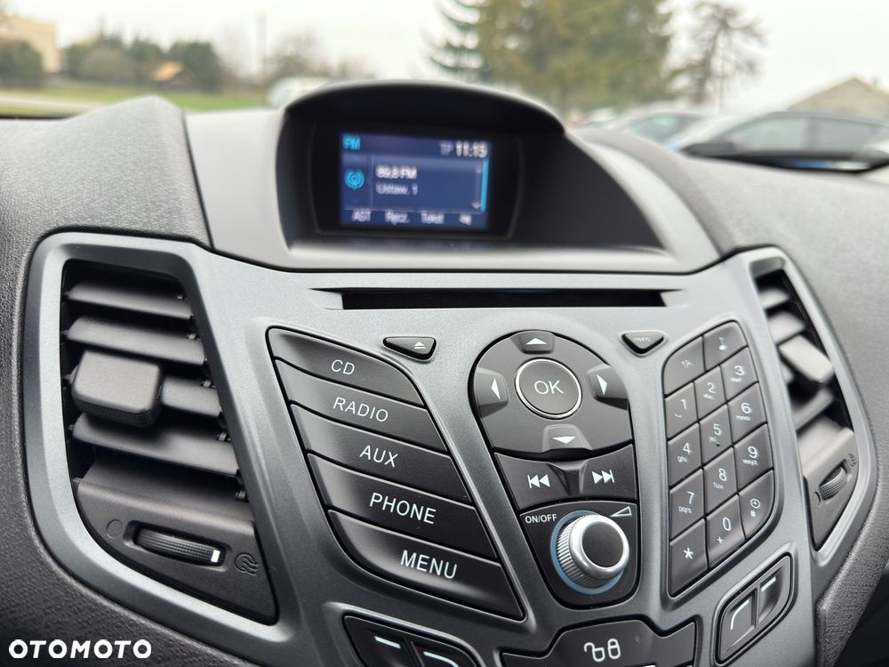 Ford Fiesta 1.25 Titanium EU5 - 19