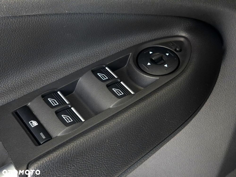 Ford Kuga 2.0 TDCi 4x4 Titanium - 25