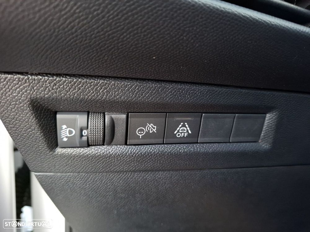 Opel Frontera 1.2 Hybrid GS eDCT — fotografia 21