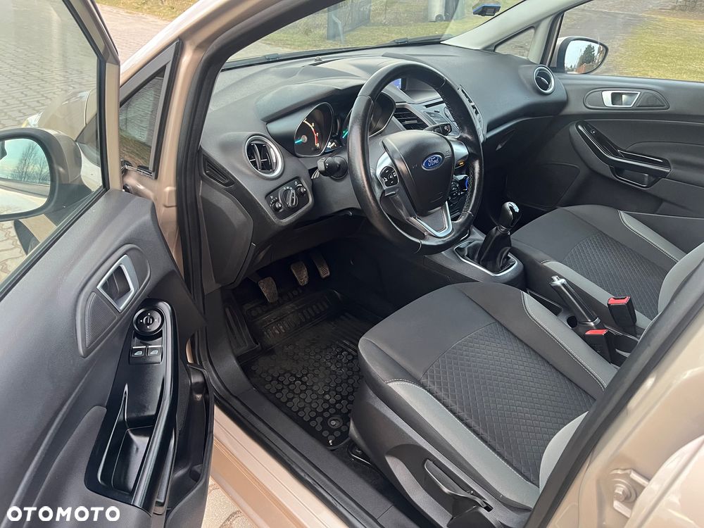 Ford Fiesta 1.25 Platinium X - 18