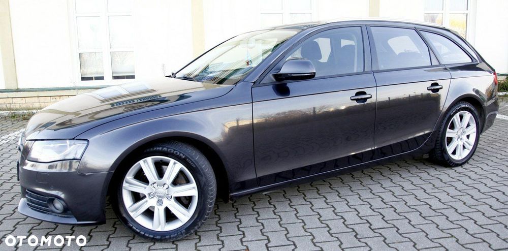 Audi A4 Allroad - 32