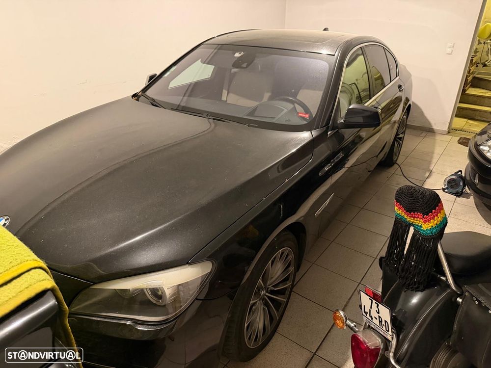 BMW 730 2009 photo 4
