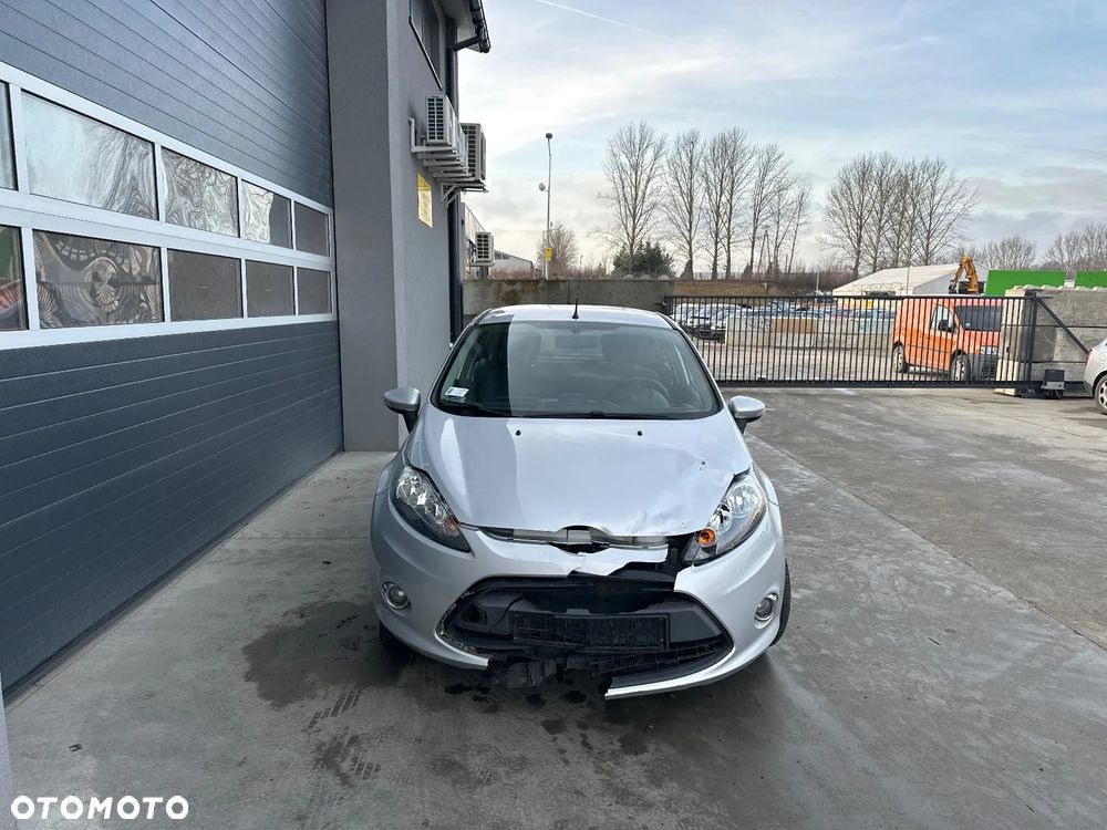 Ford Fiesta ver-1-5-tdci-trend - 8