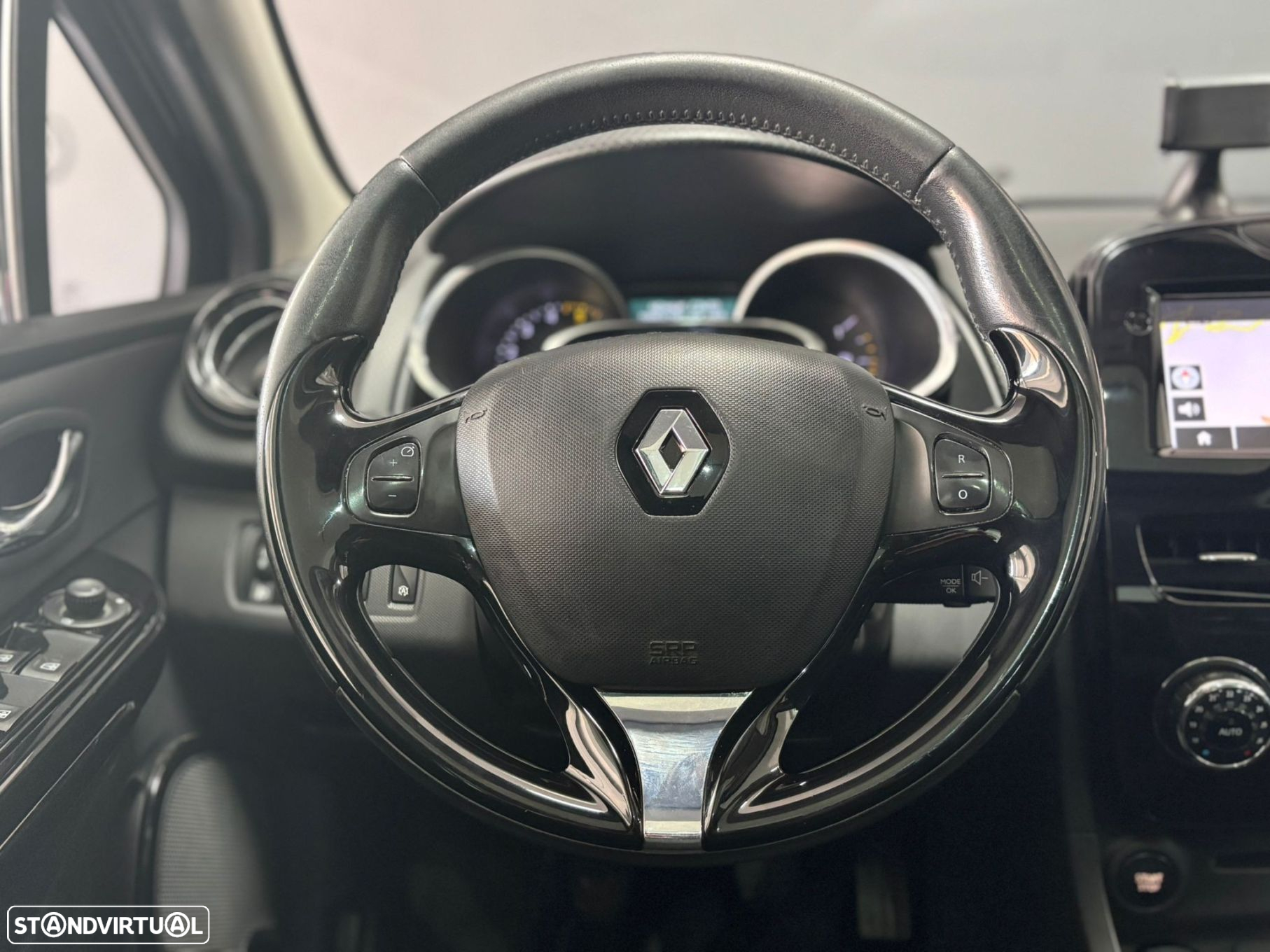 Renault Clio Sport Tourer 1.5 dCi Limited - 11