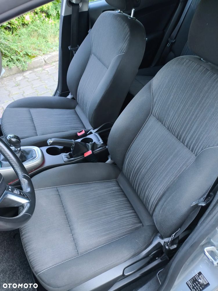 Opel Astra 1.6 Cosmo - 21