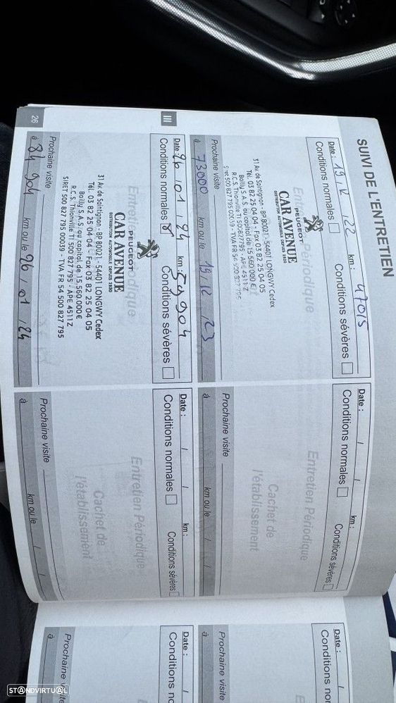 Peugeot 2008 1.2 PureTech Allure EAT6 - 22