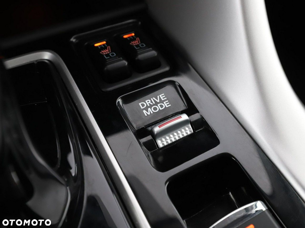 Mitsubishi Eclipse Cross Plug-In Hybrid 4WD Basis - 29