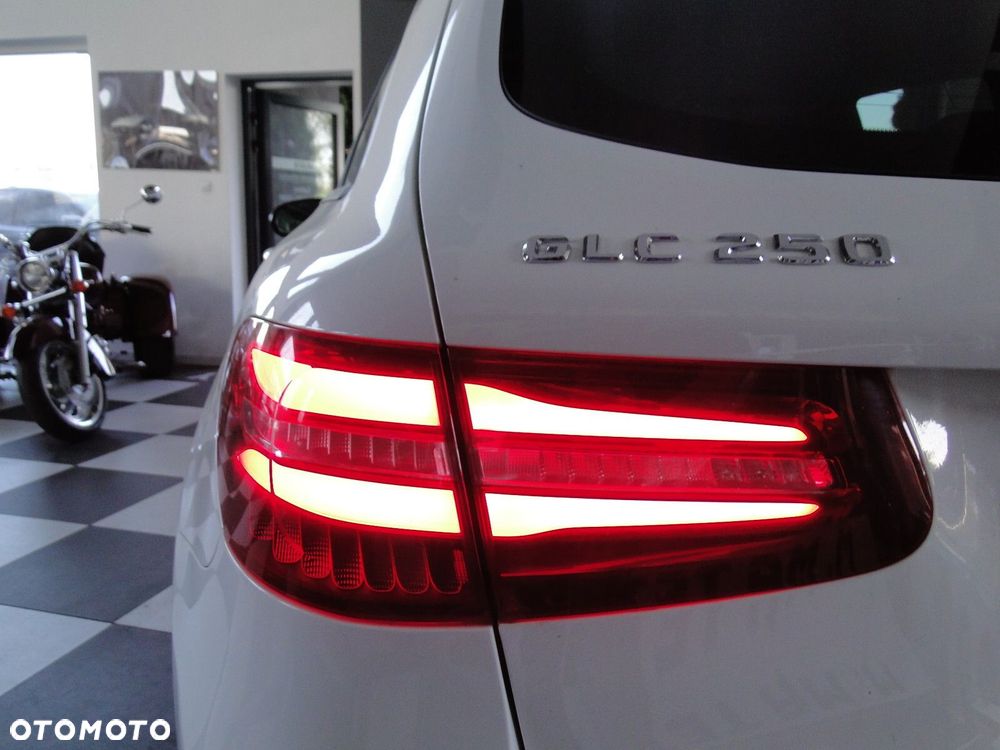 Mercedes-Benz GLC - 10