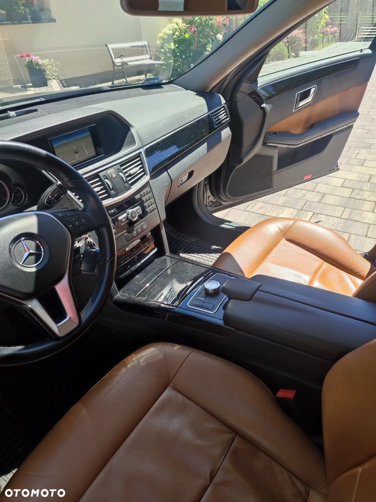 Mercedes-Benz Klasa E 220 CDI BlueEff Avantgarde - 3