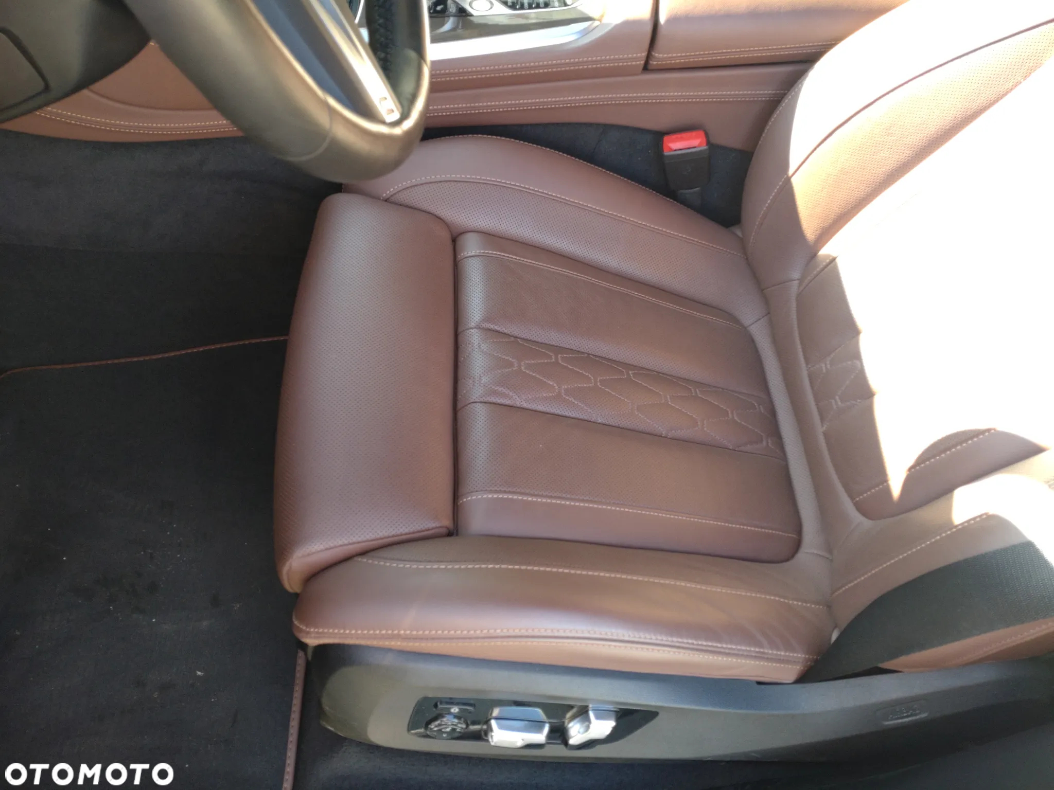 BMW X5 M M50i - 13