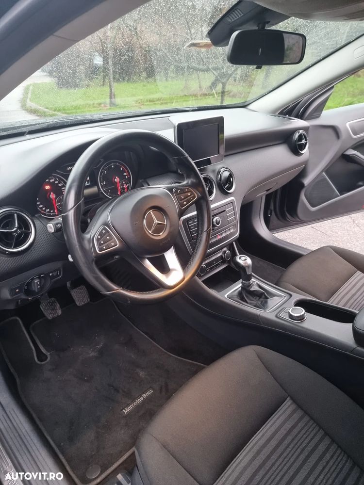 Mercedes-Benz A 160 d - 17