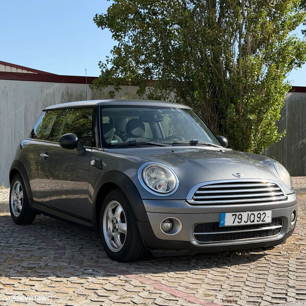 MINI 3 Portas Cooper D - 1