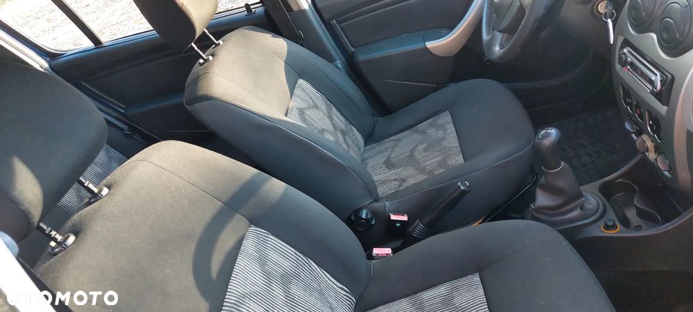 Dacia Sandero 1.4 MPI Ambiance - 17