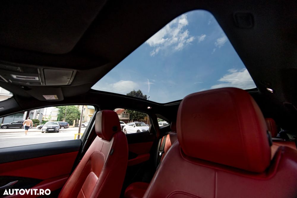 Jaguar E-Pace D180 AWD R-Dynamic SE - 30