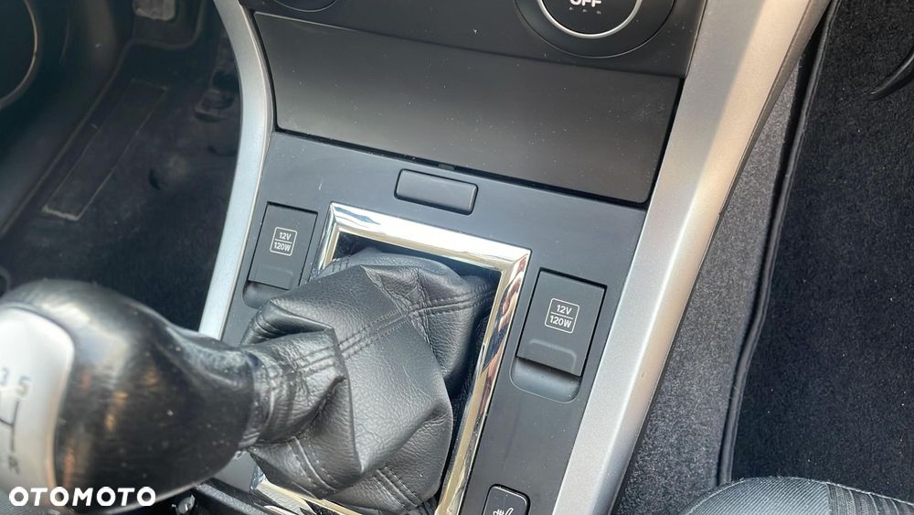 Suzuki Grand Vitara 2.4 Premium EU5 - 12