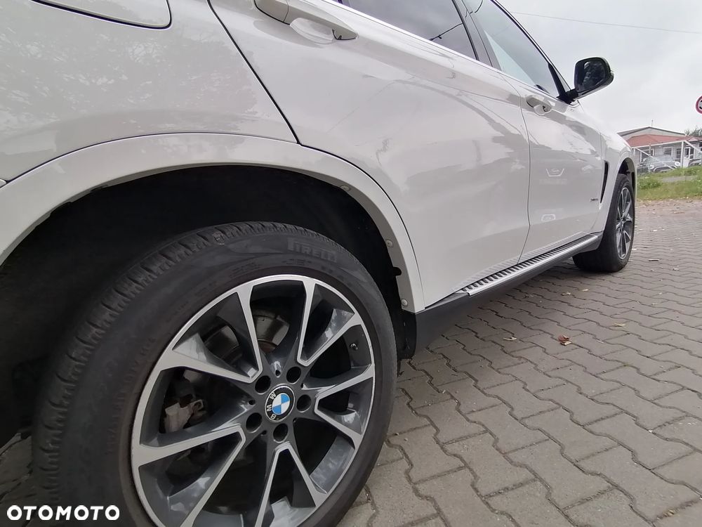 BMW X5 xDrive35i - 22